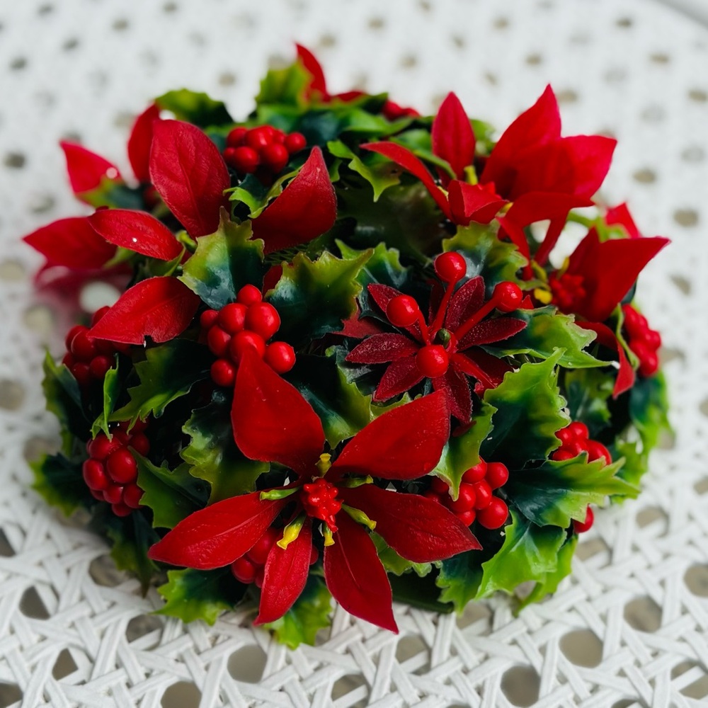70's Christmas Poinsettia Table Decor - Christmas Kitsch Decoration - Xmas Decor - Picture 2 of 12